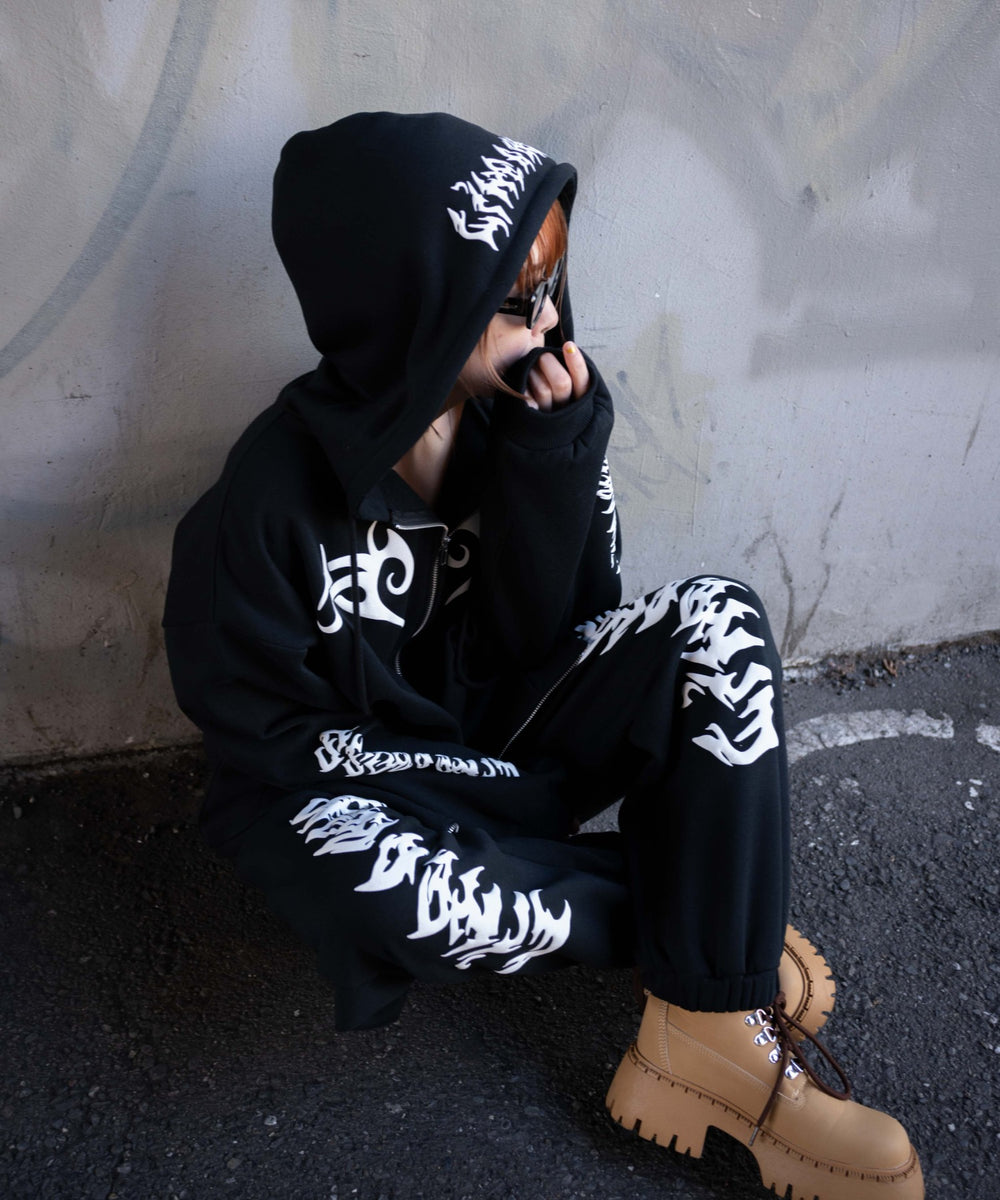 ブラック　モデル:155cm F着用