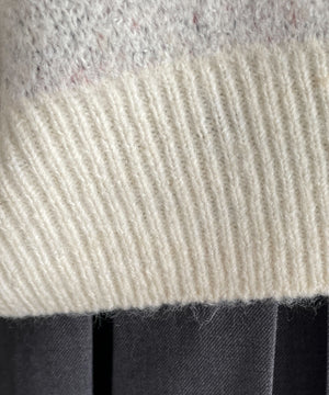 ファニーグラフィックフラッフィーニットプルオーバー