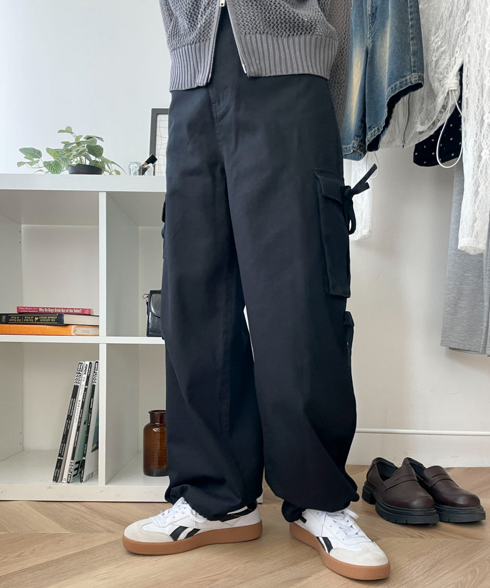 ブラック モデル：158cm M着用