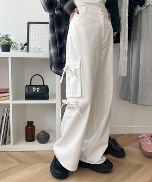 ホワイトアイボリー モデル：158cm M着用