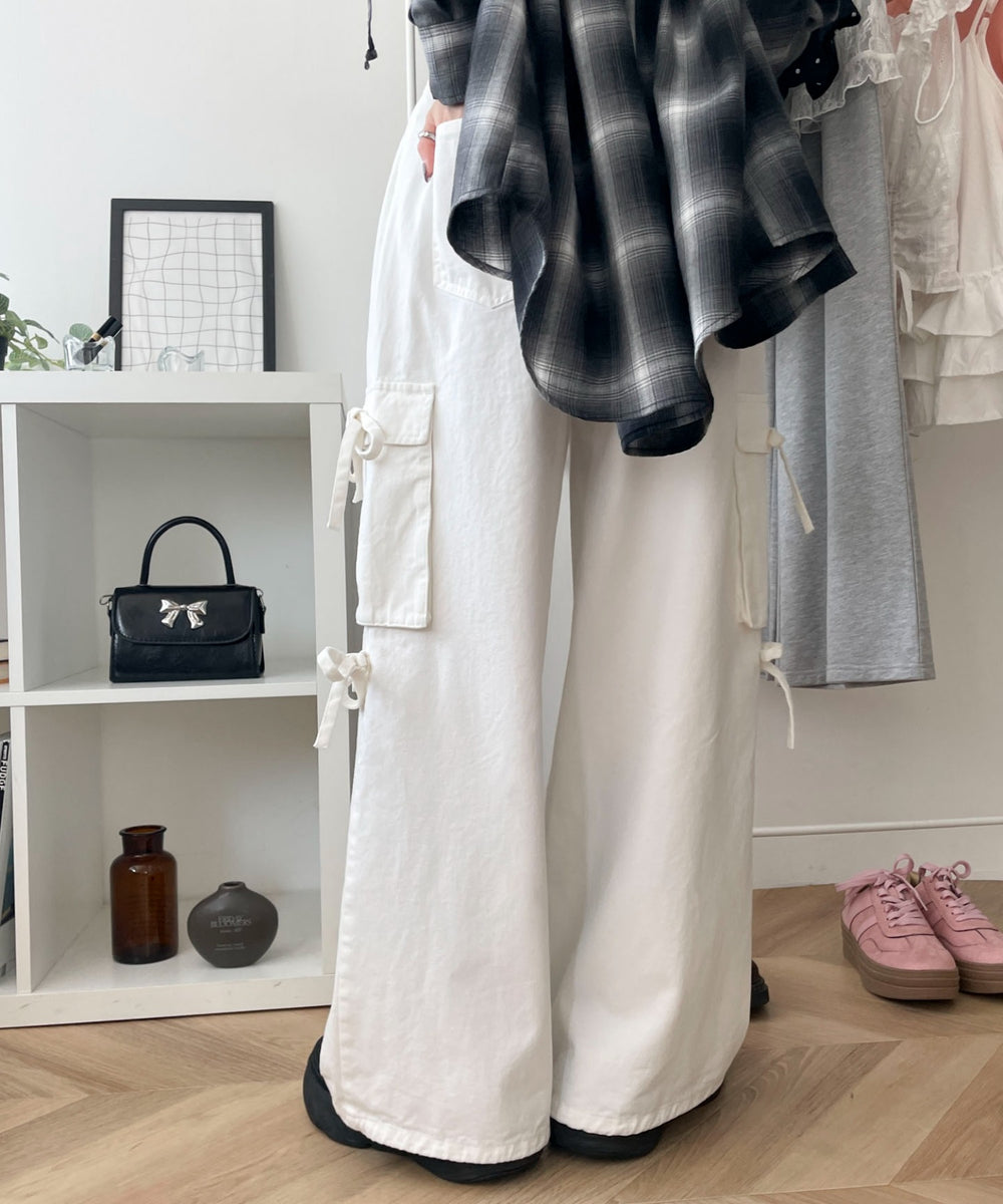 ホワイトアイボリー モデル：158cm M着用