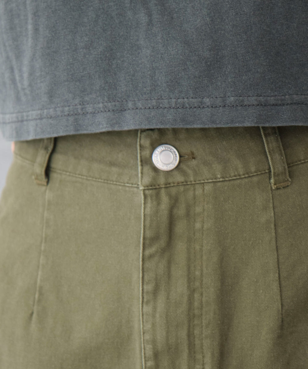 カーゴイレヘムミドルスカート