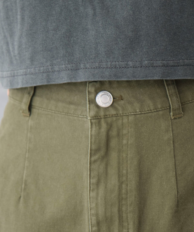 カーゴイレヘムミドルスカート