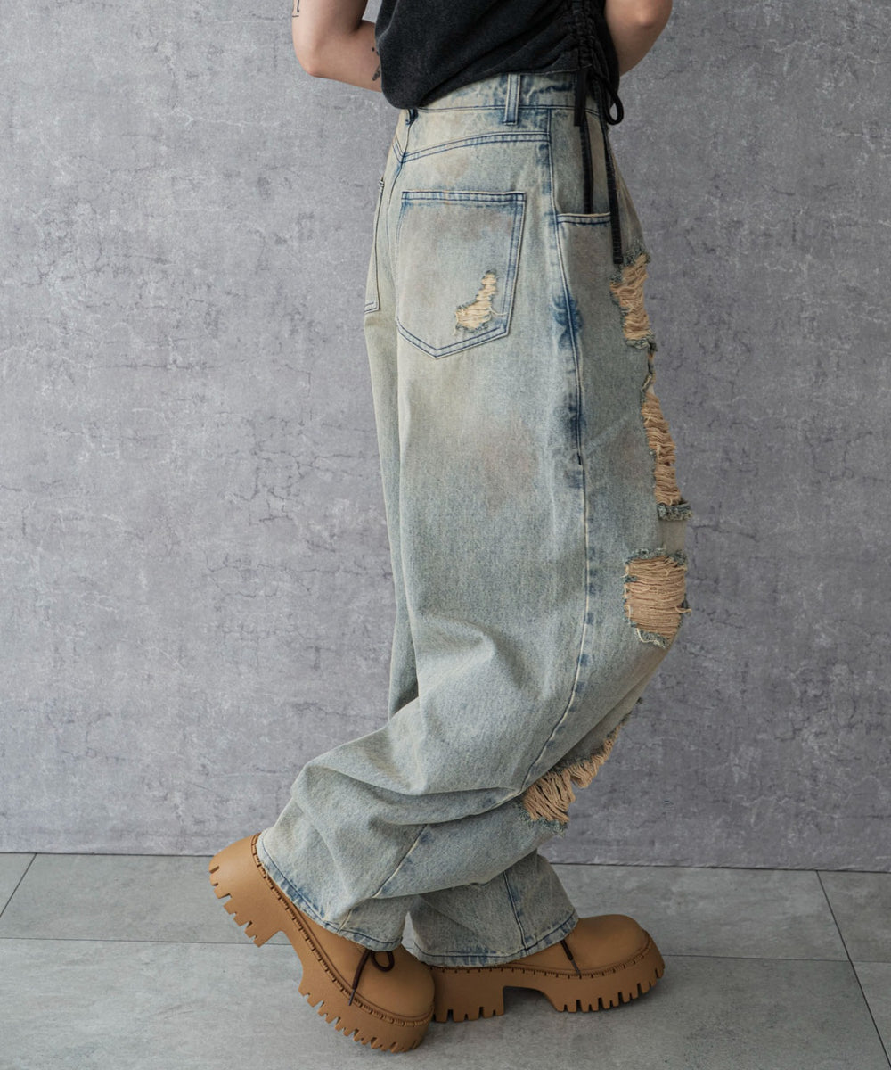 デニム淡加工 モデル：159cm M着用