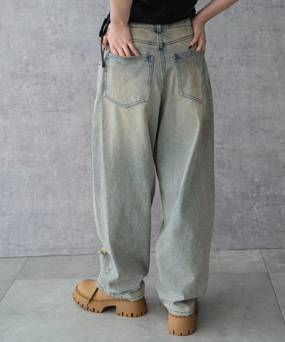 デニム淡加工 モデル：159cm M着用