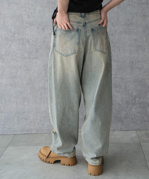 デニム淡加工 モデル：159cm M着用