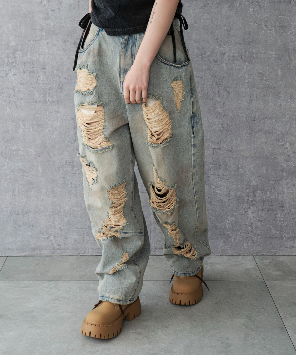 デニム淡加工 モデル：159cm M着用