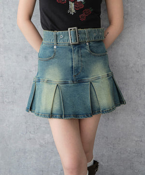 デニム中濃加工 モデル：159cm F着用