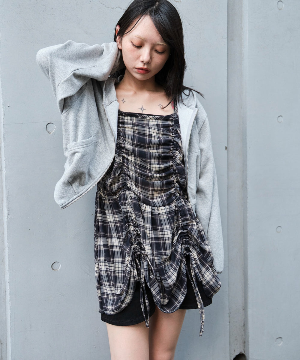 ブルーチェック1 モデル：159cm F着用