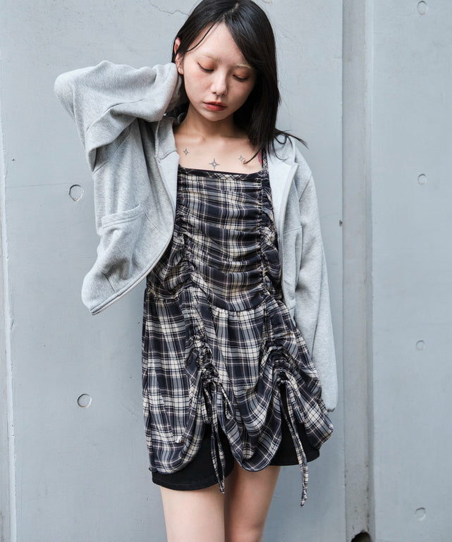 ブルーチェック1 モデル：159cm F着用