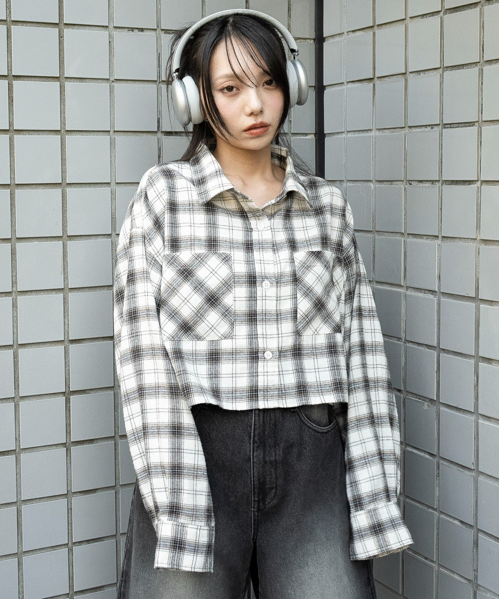 ホワイトアイボリー　モデル：159cm F着用