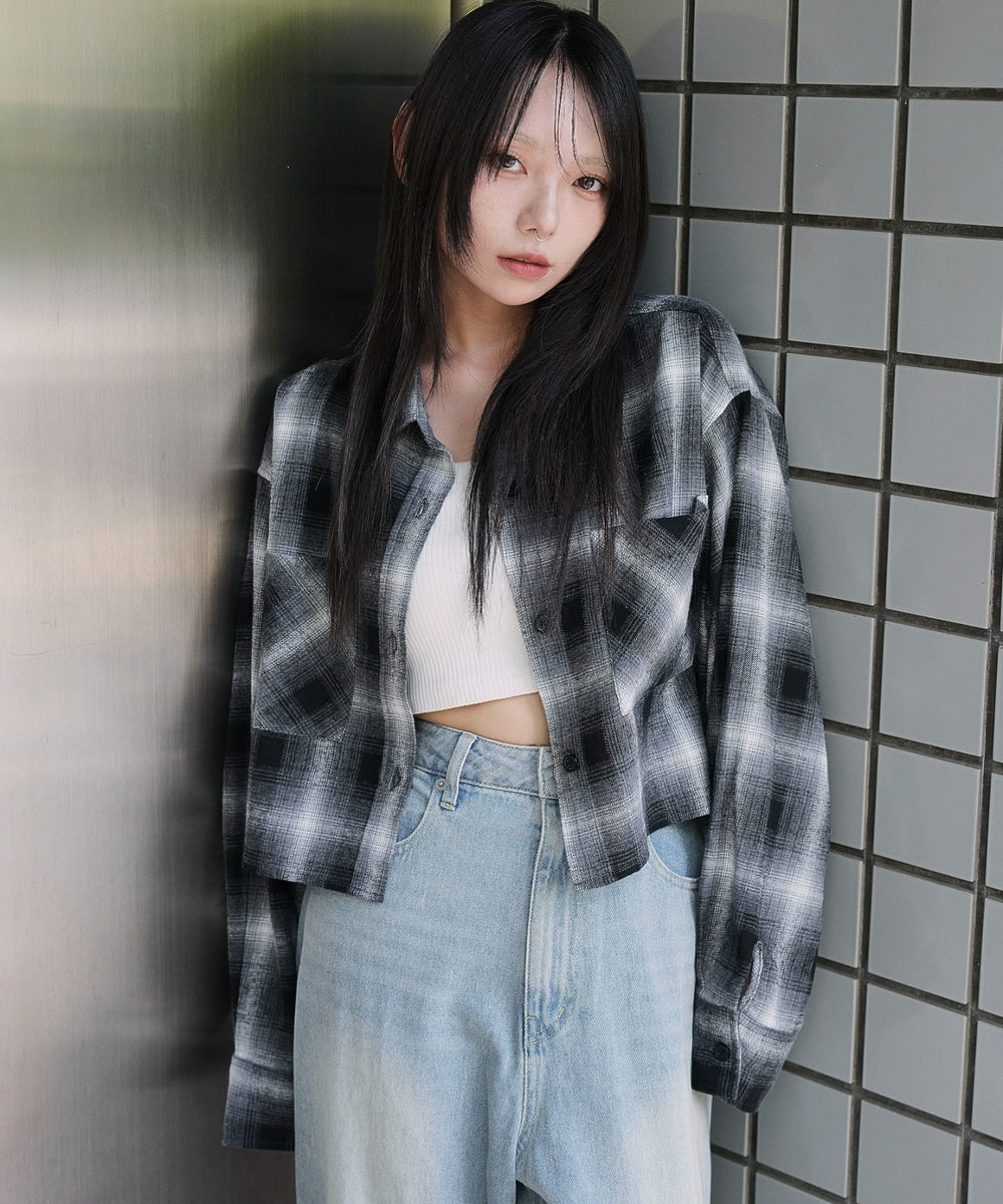 ブラック　モデル：159cm F着用