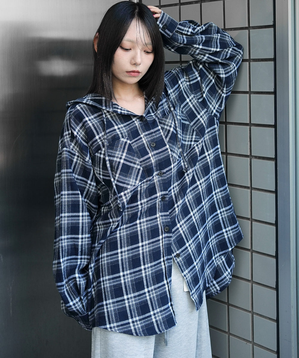 ネイビー　モデル：159cm F着用