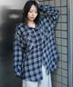 チェックフードBIGネルシャツ/ネイビー　モデル：159cm F着用