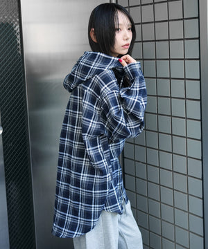 ネイビー　モデル：159cm F着用