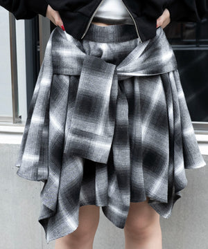 ブラック　モデル：159cm F着用