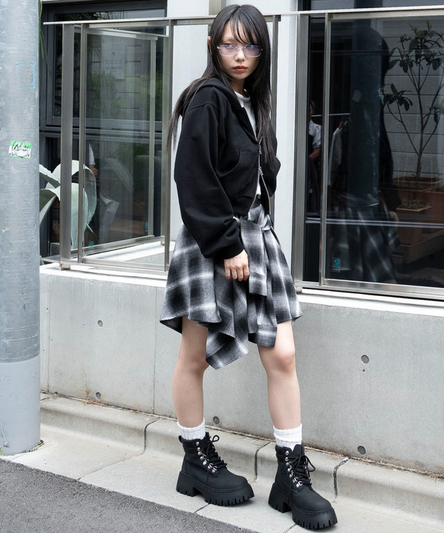 ブラック　モデル：159cm F着用