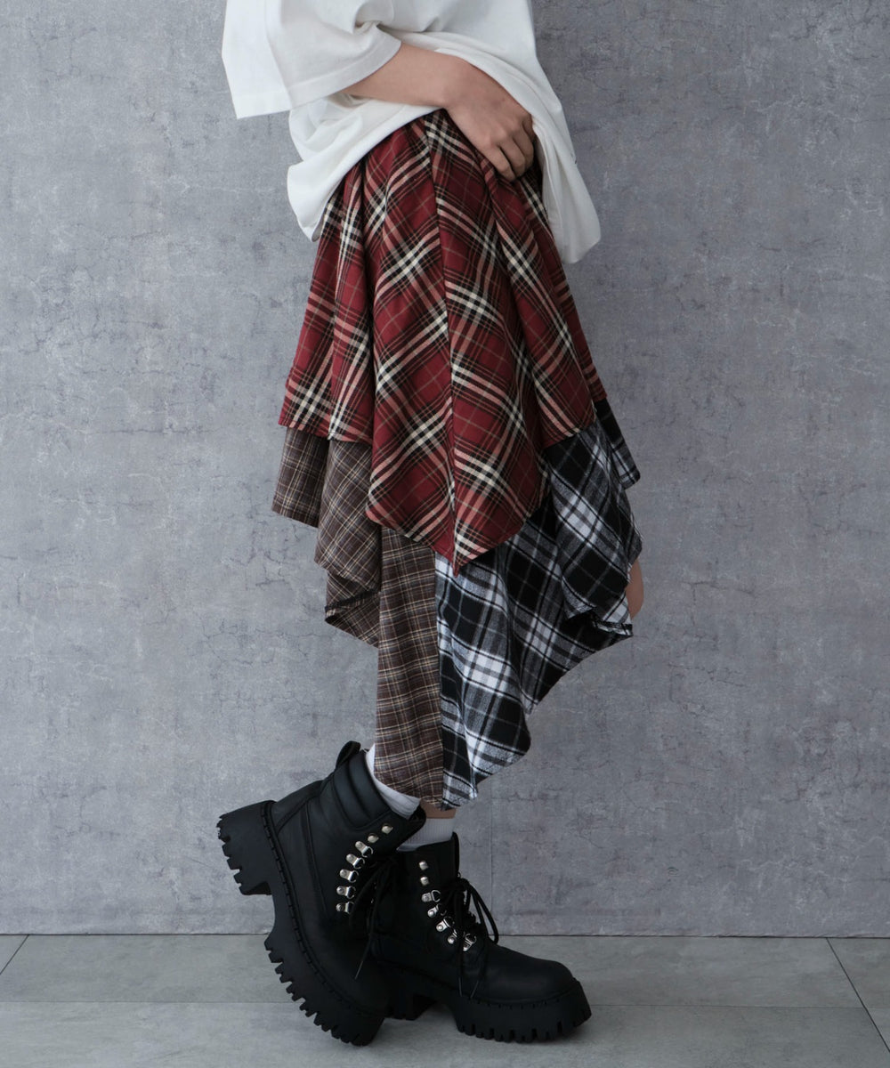 レッドチェック1 モデル：159cm F着用