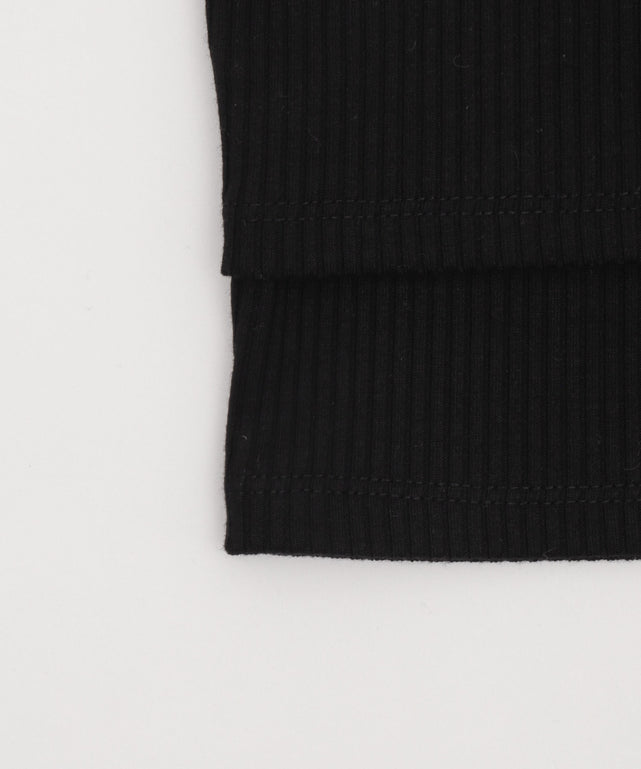 レイヤード風レースアップトップス