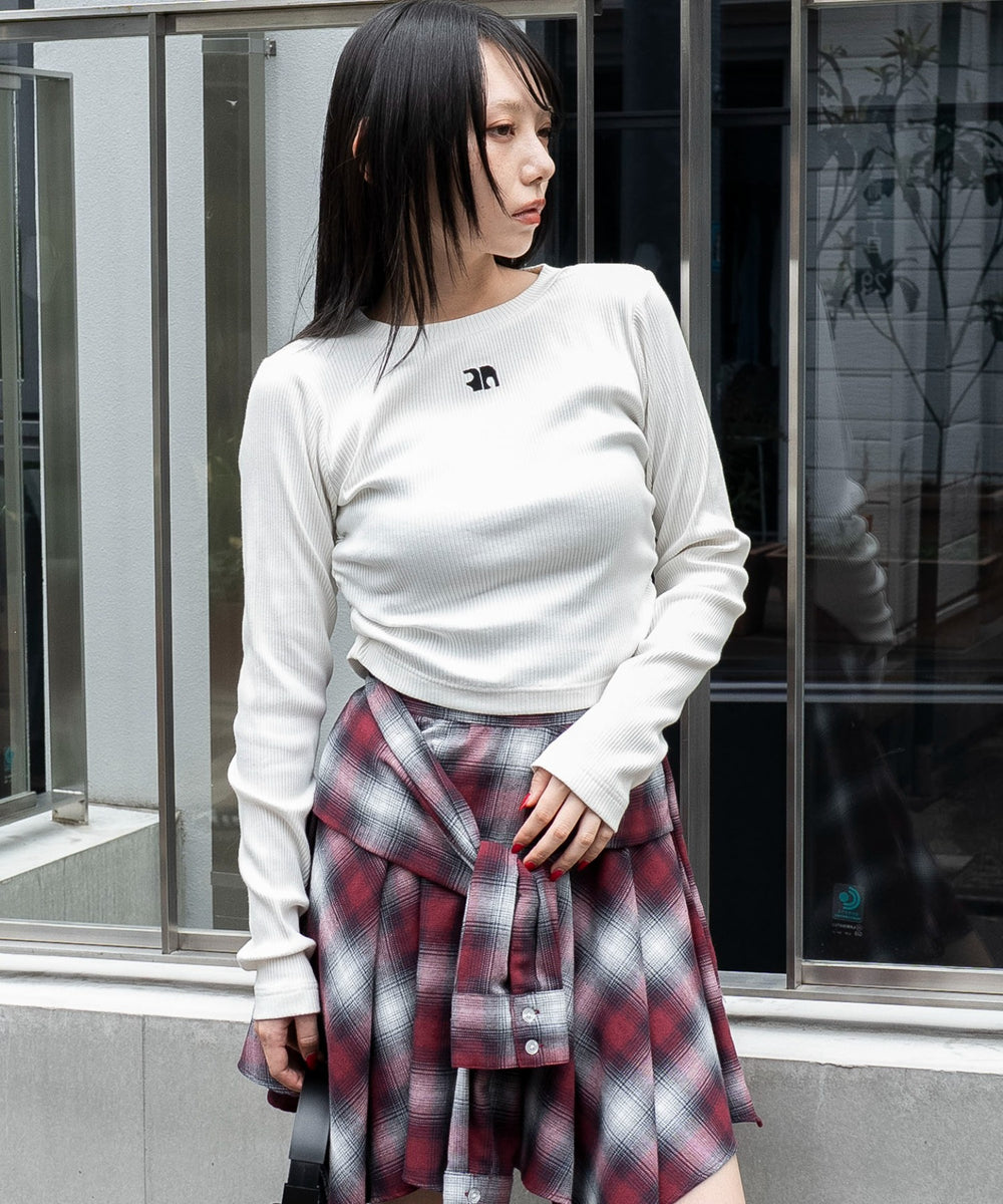 オフホワイト　モデル：159cm F着用