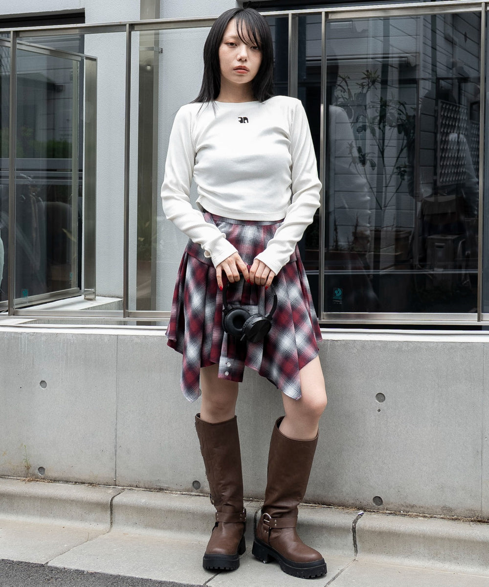 オフホワイト　モデル：159cm F着用