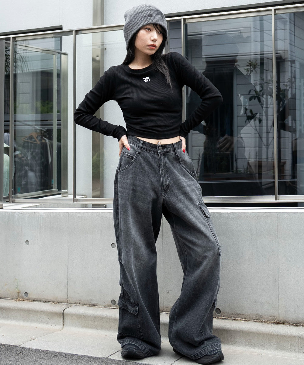 ブラック　モデル