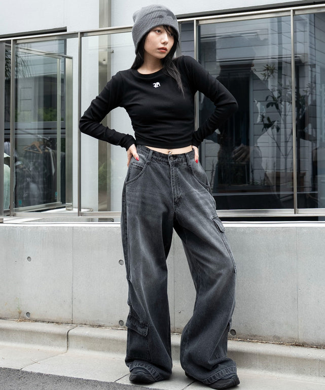 ブラック　モデル