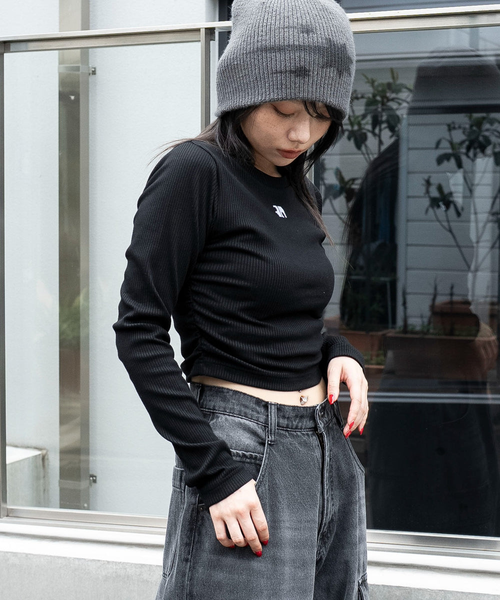 ブラック　モデル