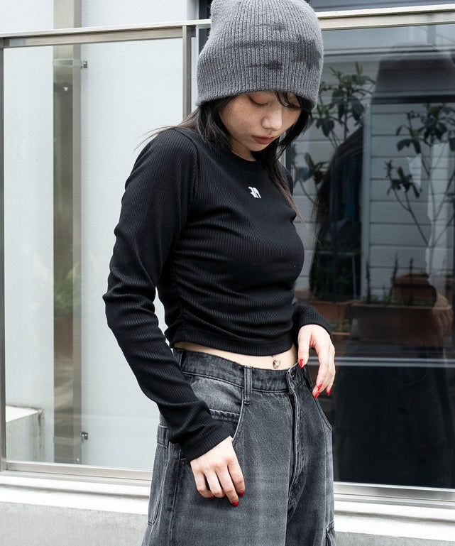 ブラック　モデル