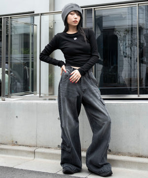 ブラック　モデル