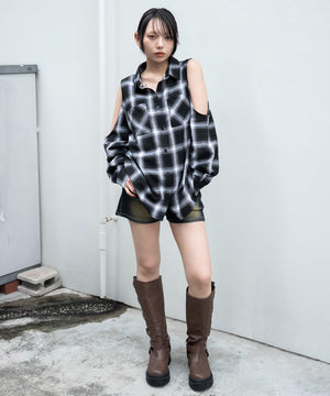 ブラック　モデル：159cm F着用