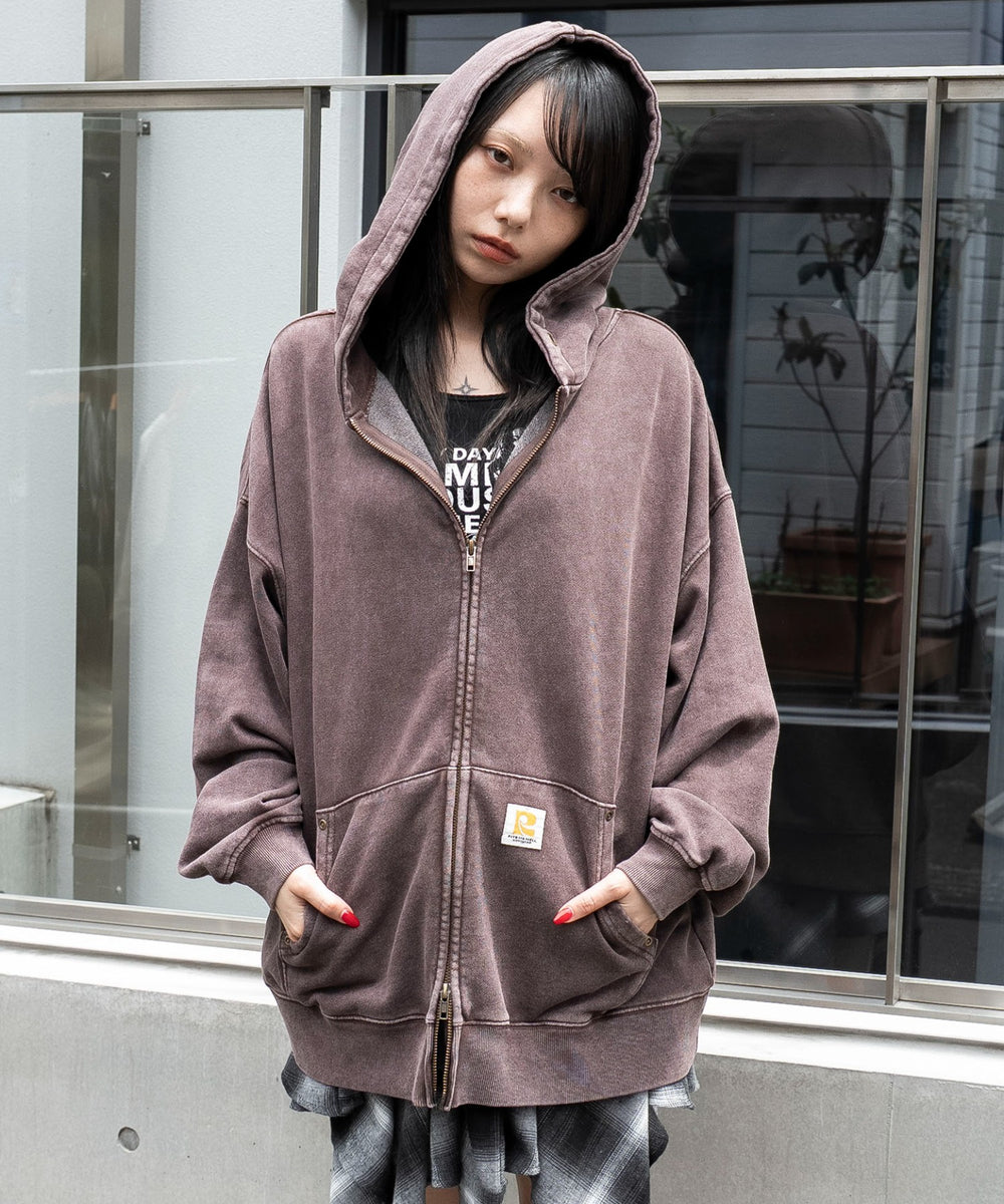 ブラウン　モデル：159cm F着用