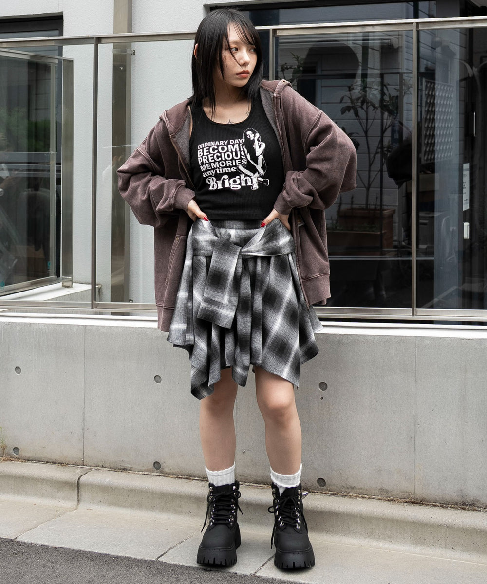 ブラウン　モデル：159cm F着用