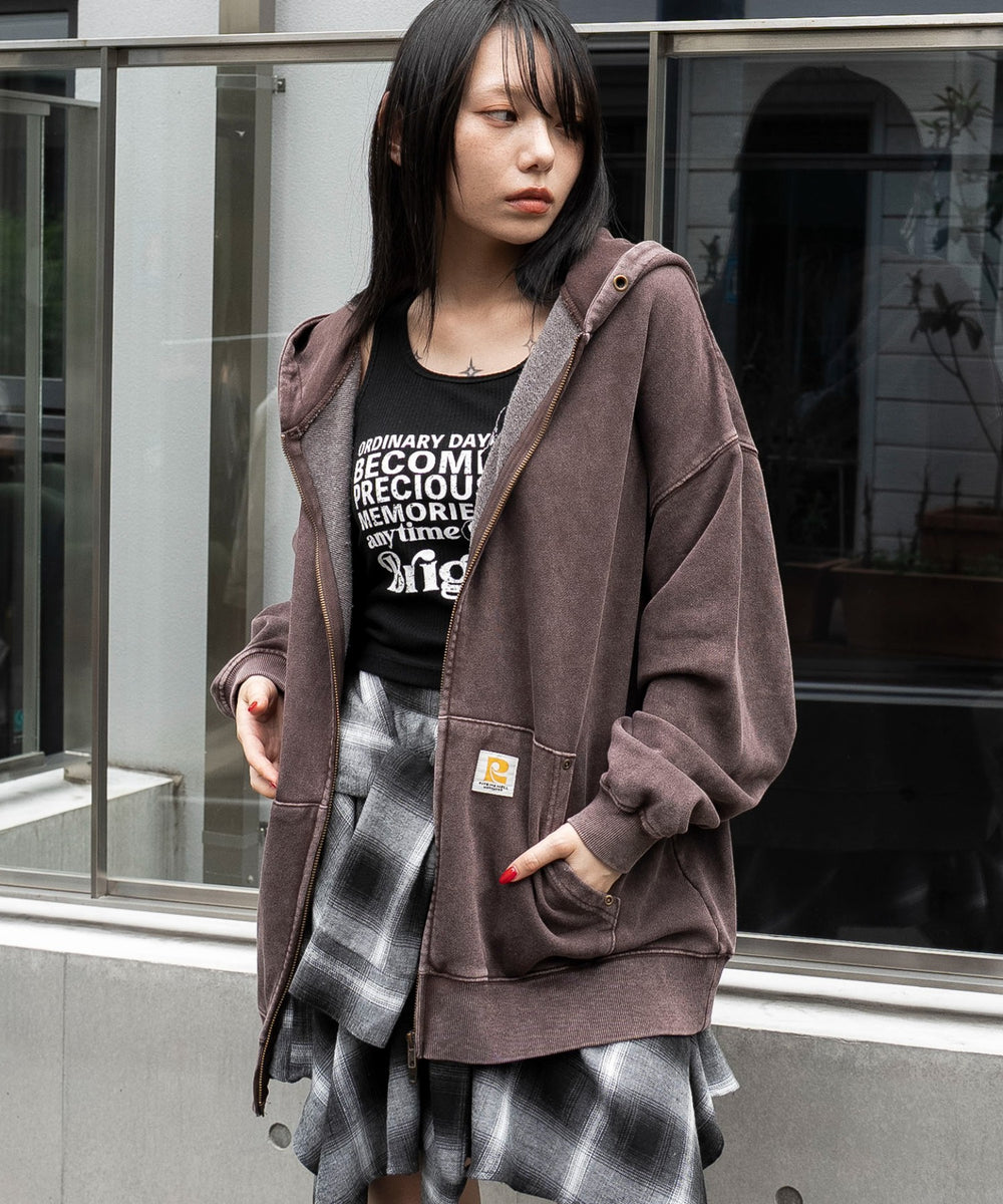 ブラウン　モデル：159cm F着用