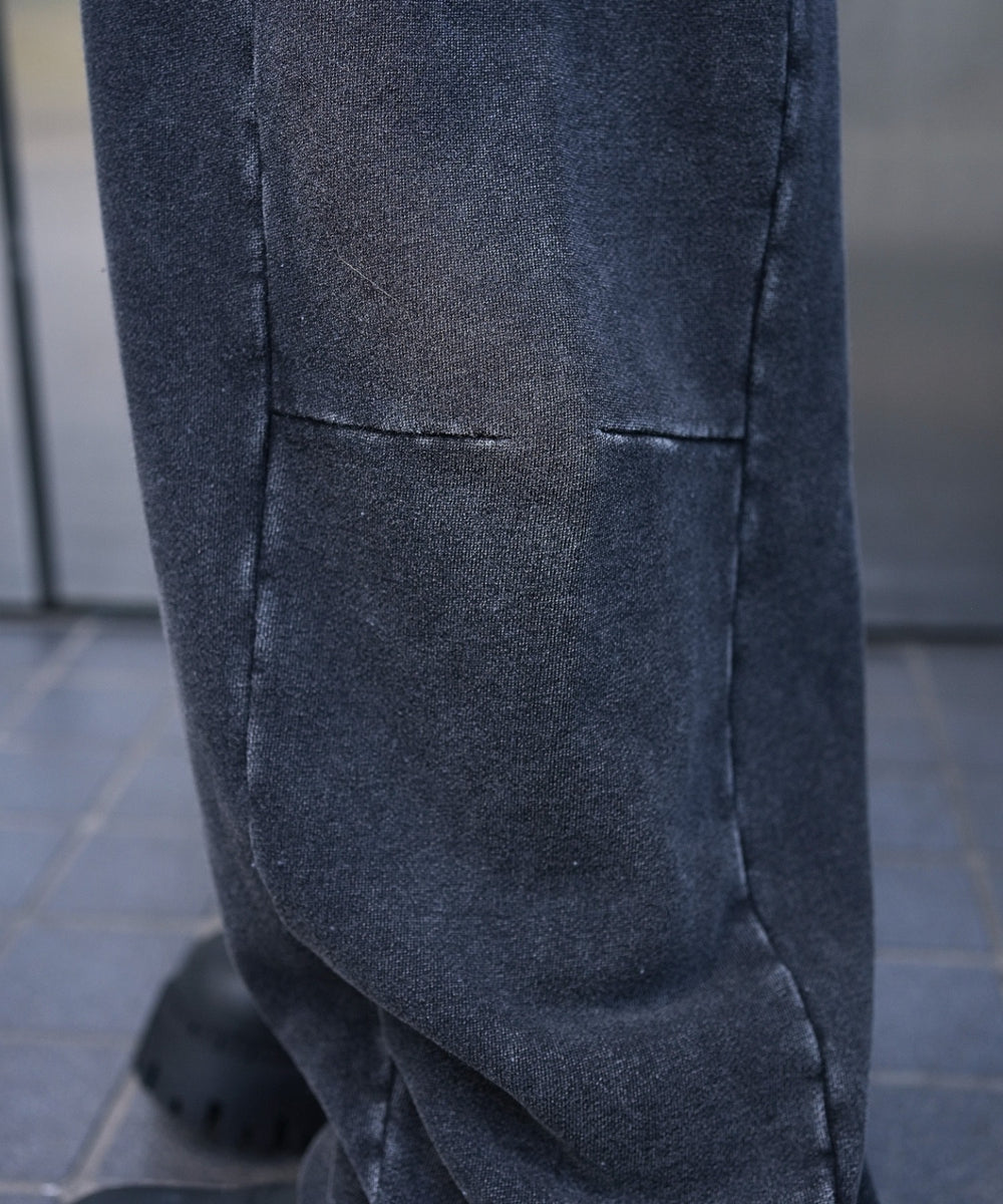 カーブデザインスウェットパンツ