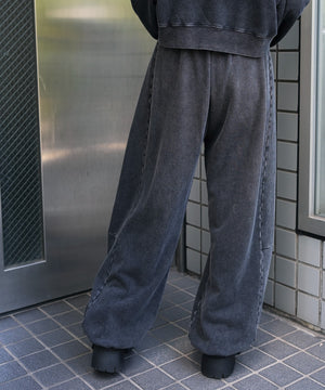 スミクロ モデル：159cm M着用