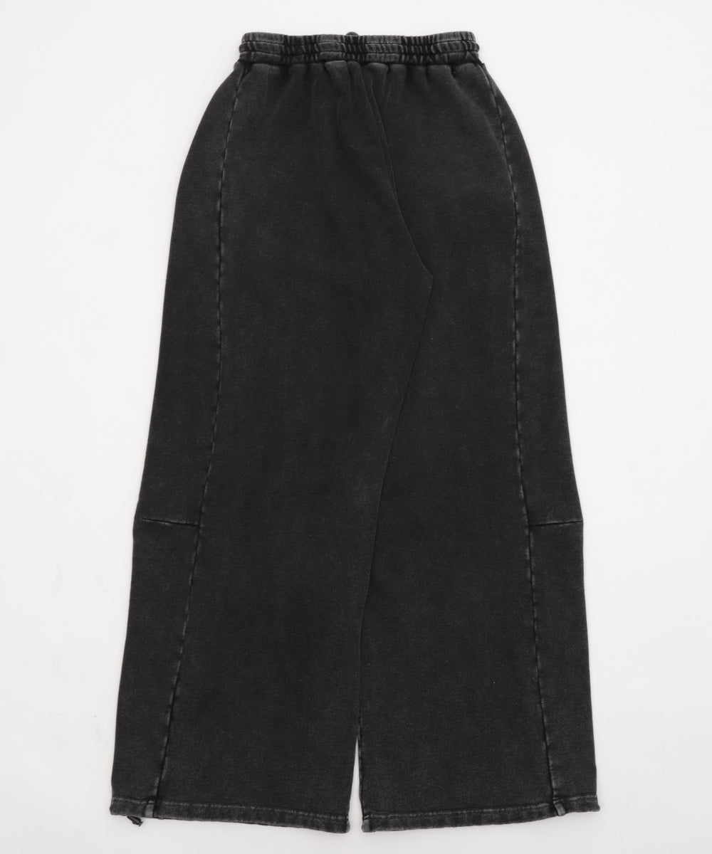 カーブデザインスウェットパンツ