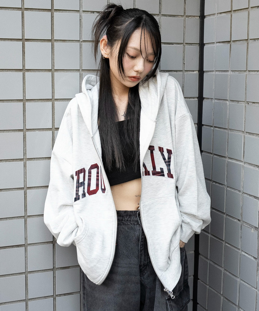 アッシュグレー　モデル：159cm F着用