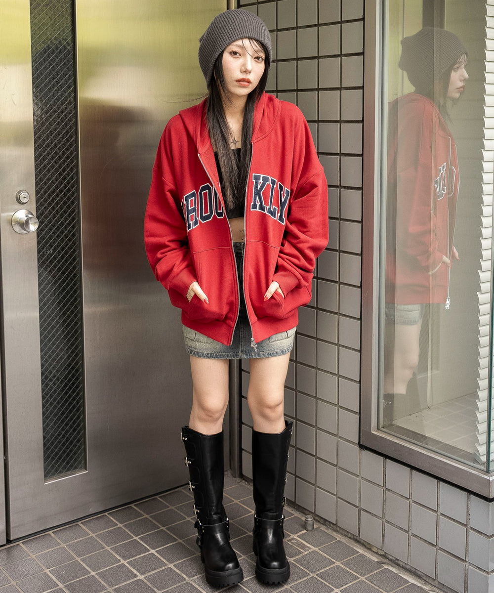 レッド　モデル：159cm F着用