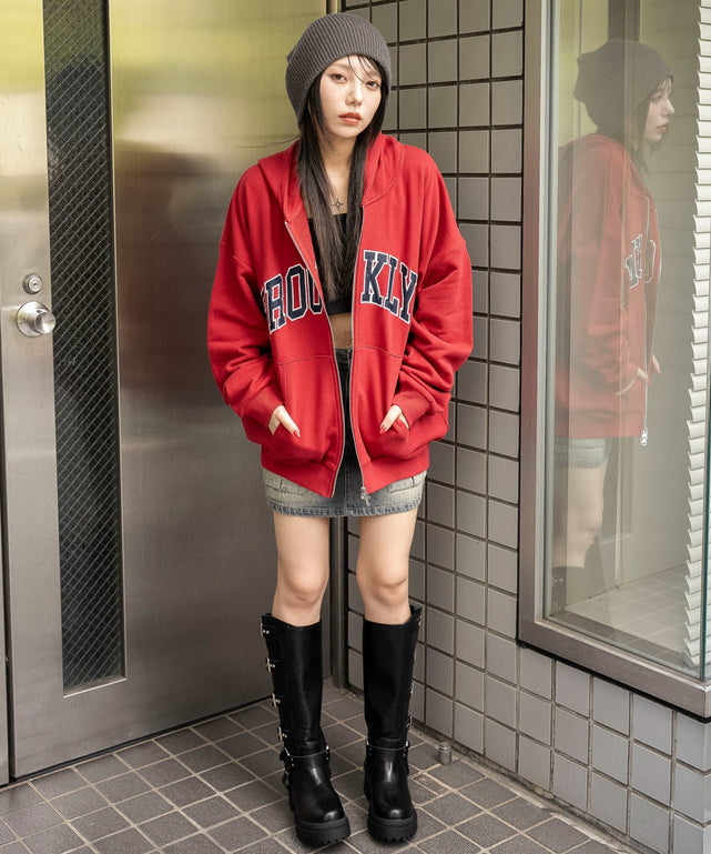 レッド　モデル：159cm F着用