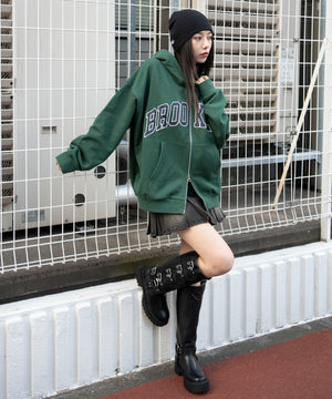 グリーン　モデル：159cm F着用