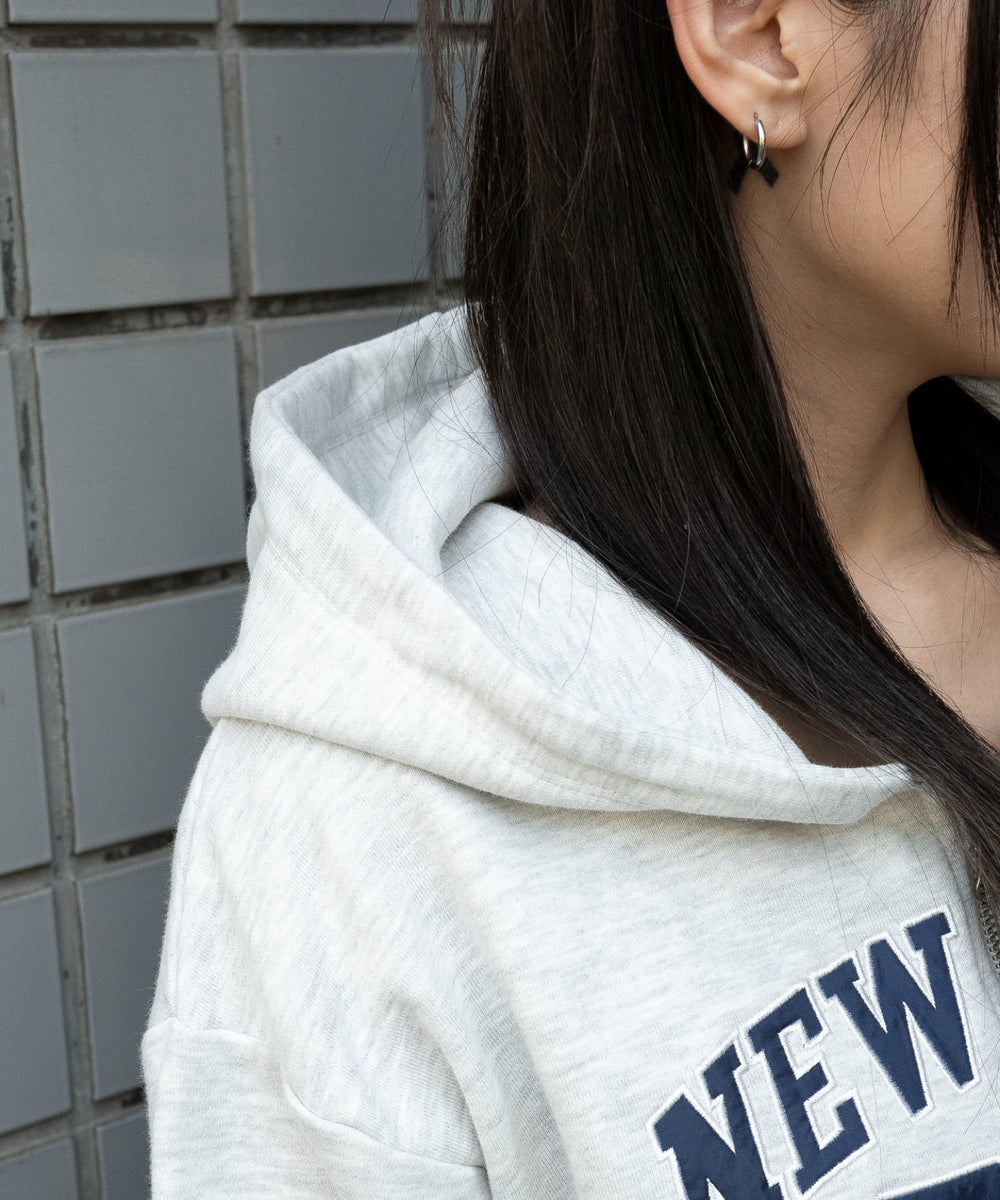 グラフィックショートZIPパーカー