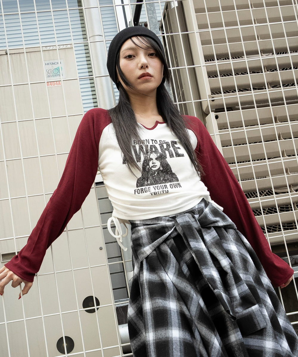 レッド　モデル：159cm F着用