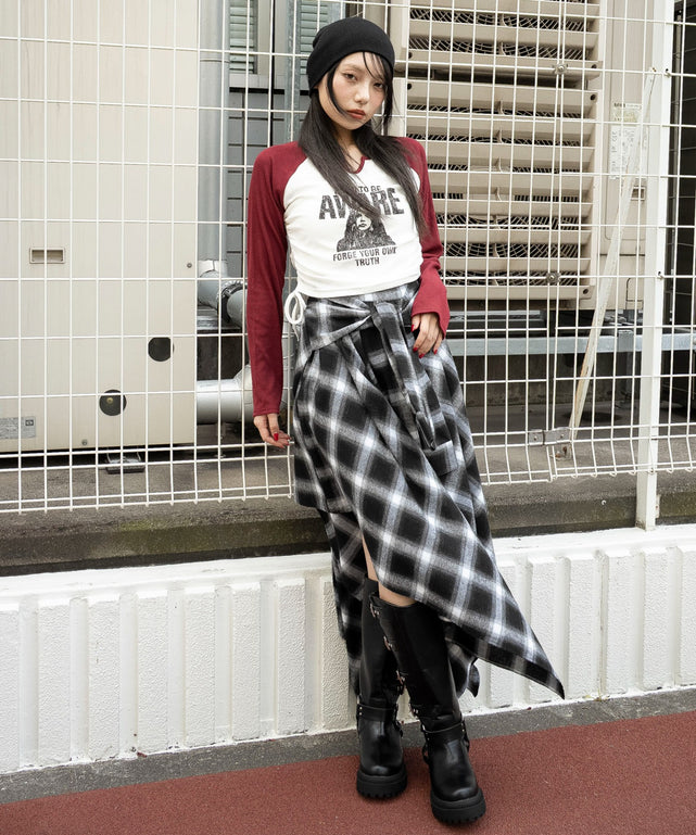 レッド　モデル：159cm F着用