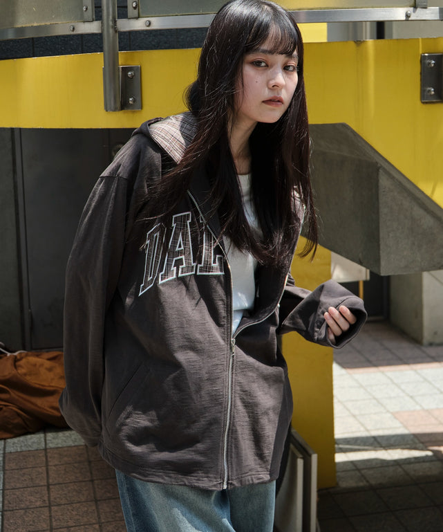 チャコール　モデル：160㎝　M着用