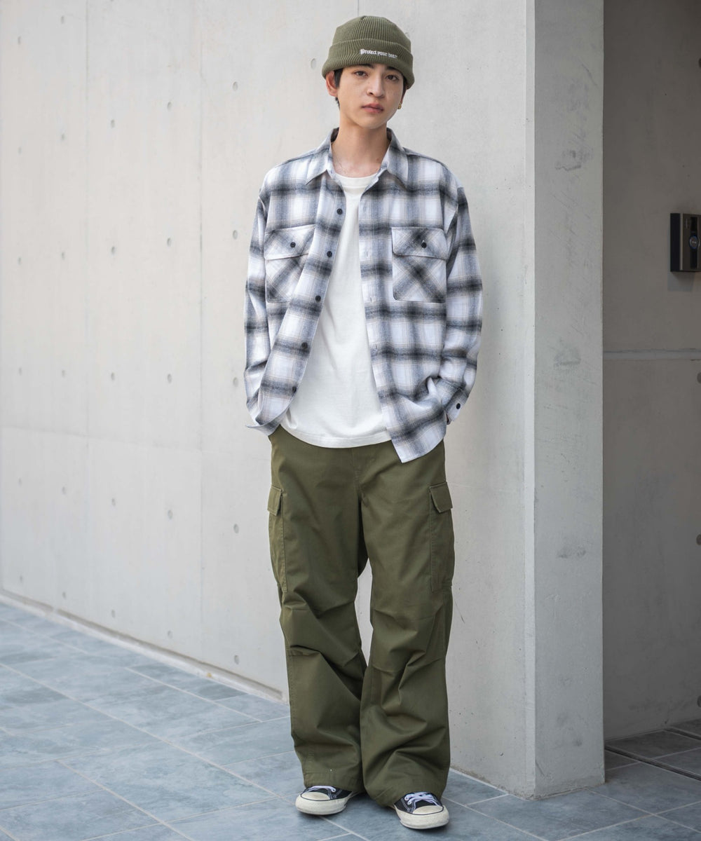 柄2 モデル：180㎝　L着用