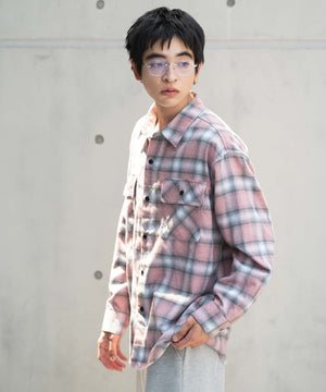 柄5 モデル：180㎝　L着用