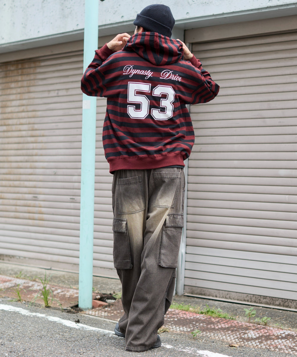 レッドボーダー モデル：180cm L着用