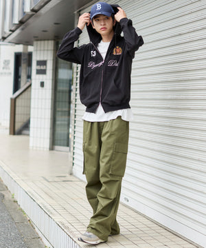 ブラック モデル：180cm L着用