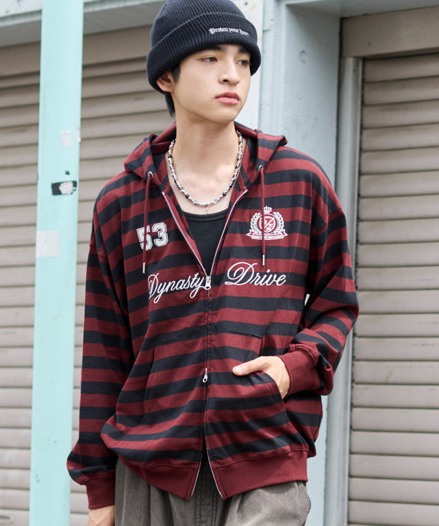 レッドボーダー モデル：180cm L着用